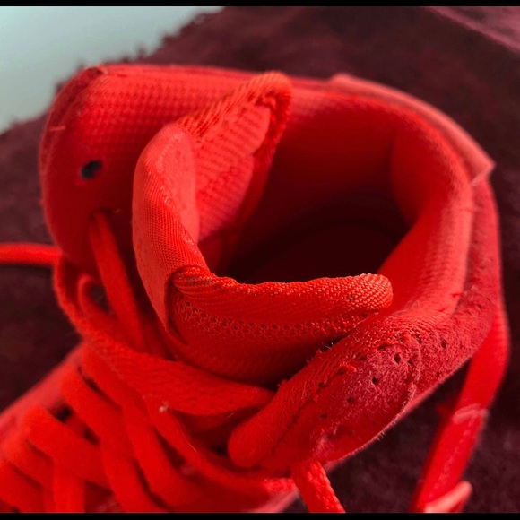 Women’s Air Force One (University Red Suede & Gum Sole High Top) - Picture 7 of 8